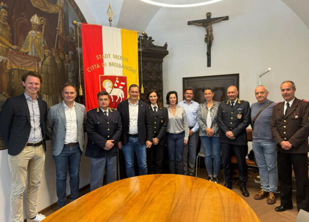 Treffen der Stadtverwaltung Brixen mit dem neuen Vizequästor Giorgio Azzaretto 